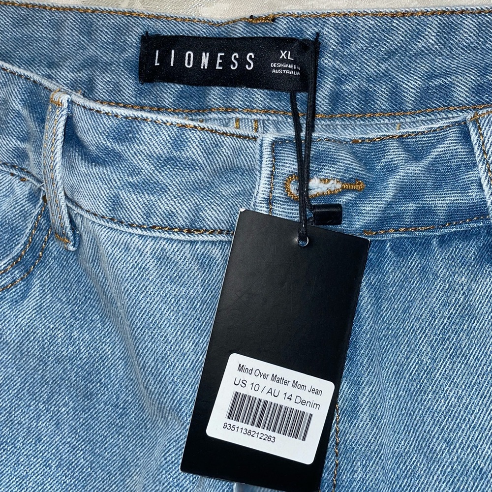 US 10 Lioness Jeans